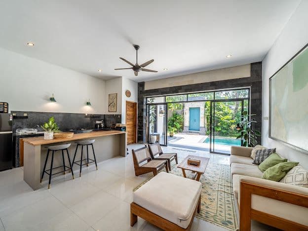 Berawa Family Villa — pool