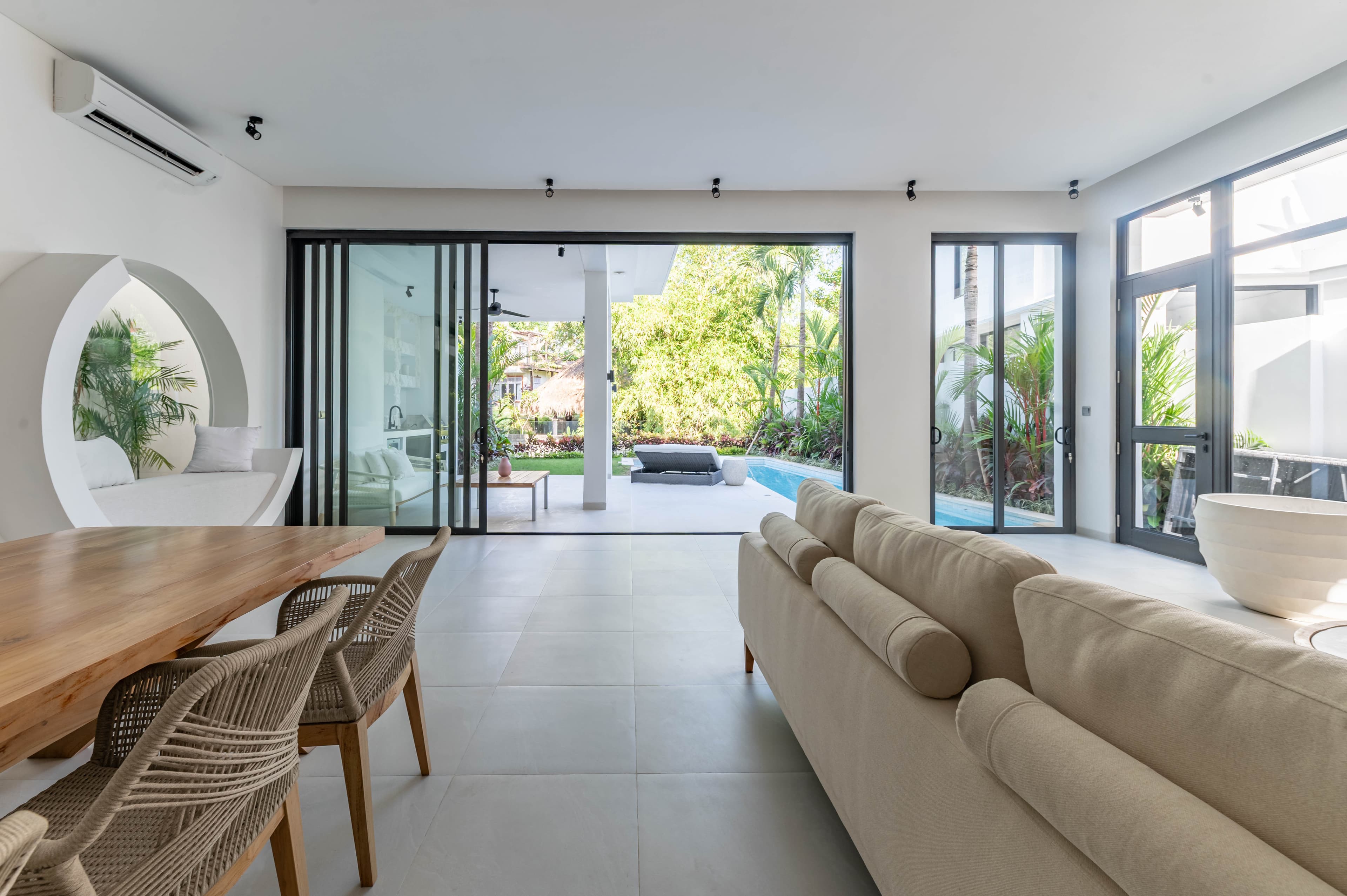 River View 4 — open plan living with pool view
