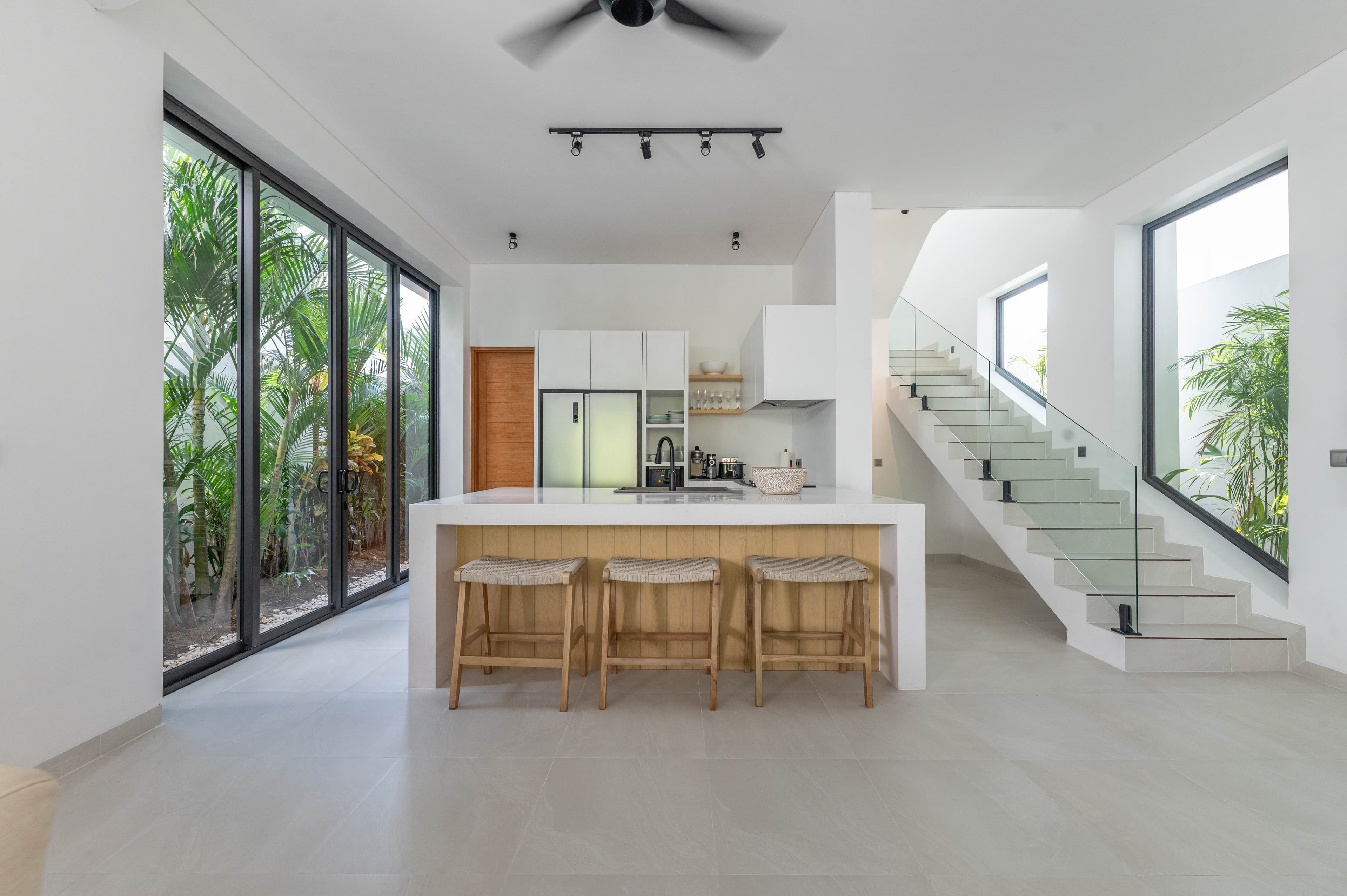 River View 4 — kitchen with island