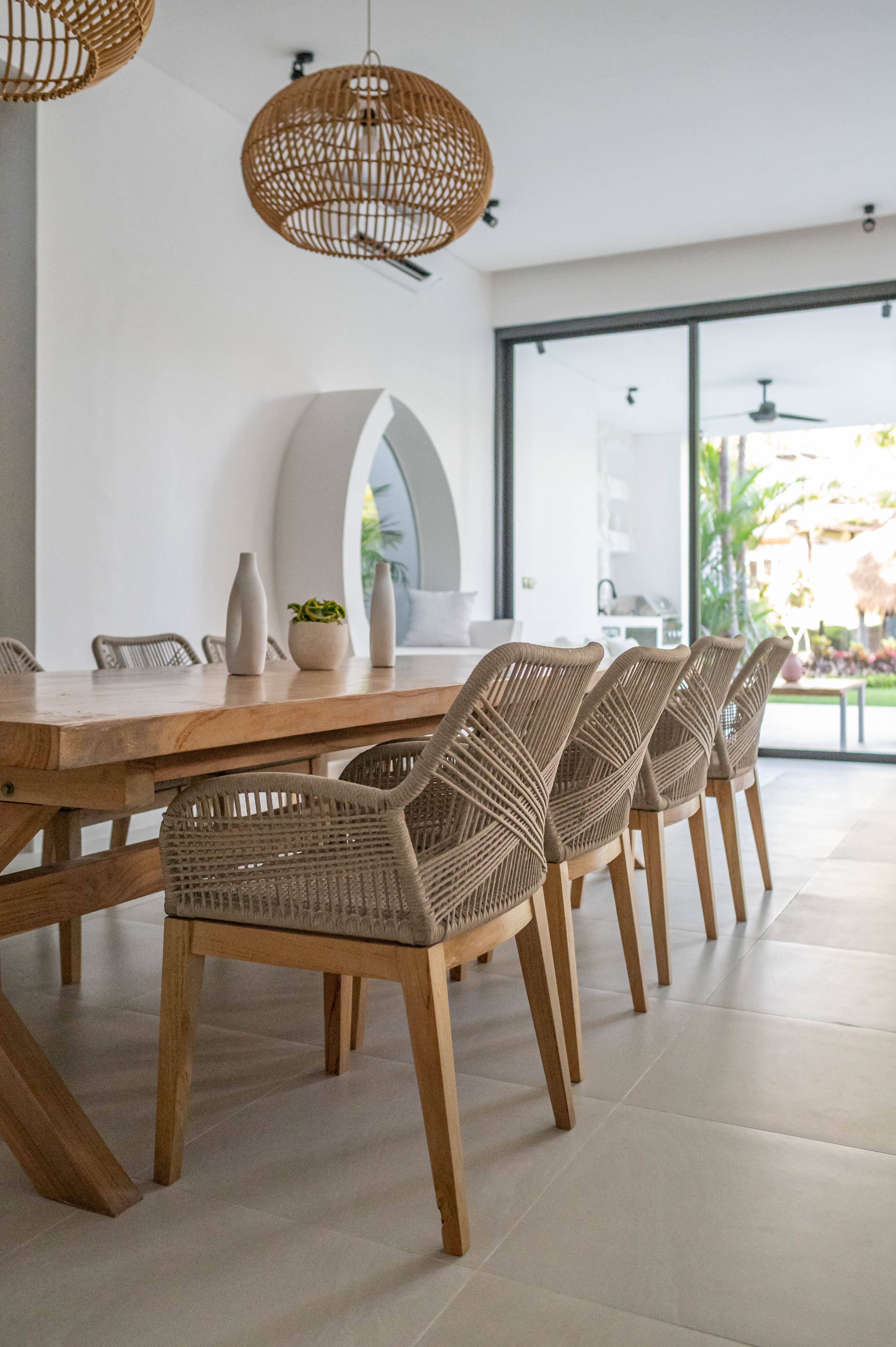 River View 4 — dining area