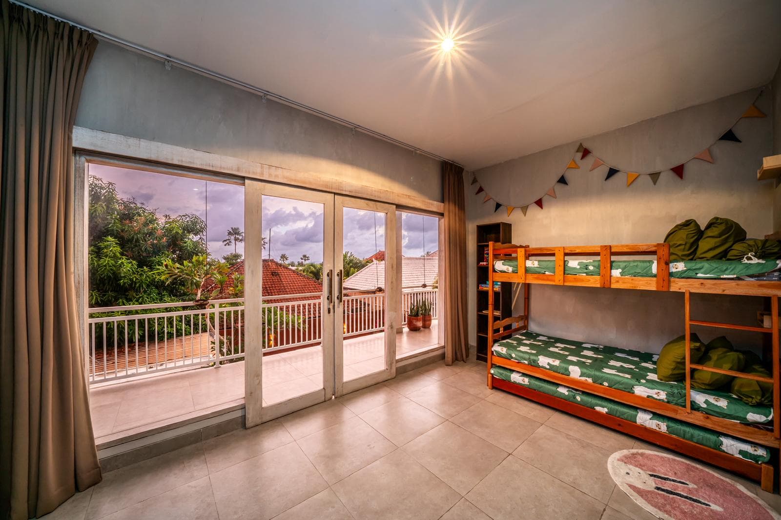 Villa Lacuna — living area